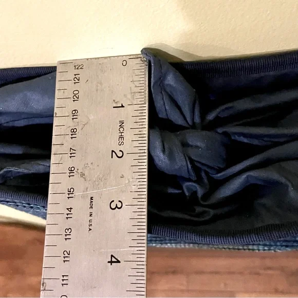 [SOLD] Vintage Holt Renfrew straw purse with waxed canvas - Picture 7 of 12